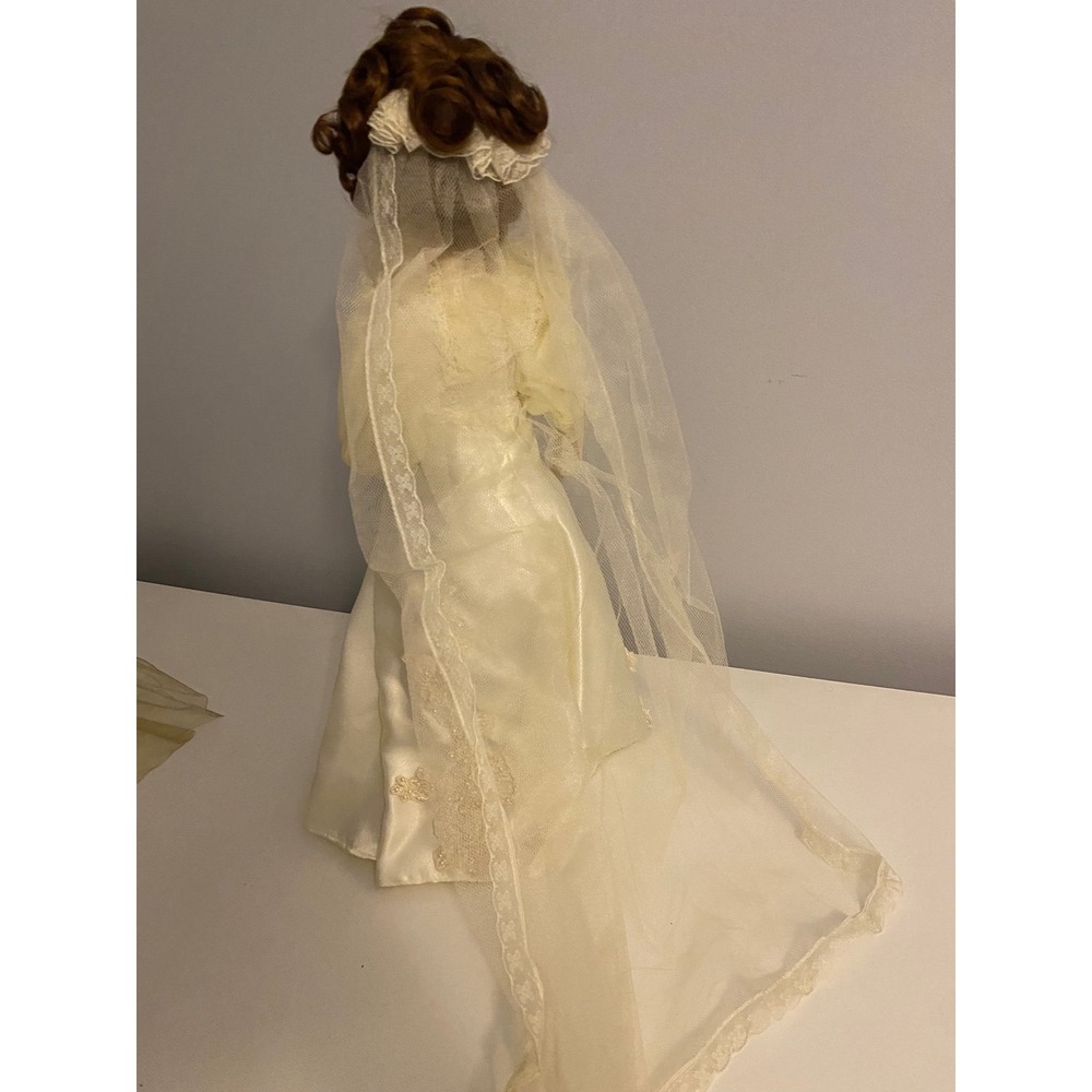 Gibson Girl Cameo Bride Porcelain Doll - Picture 6 of 10